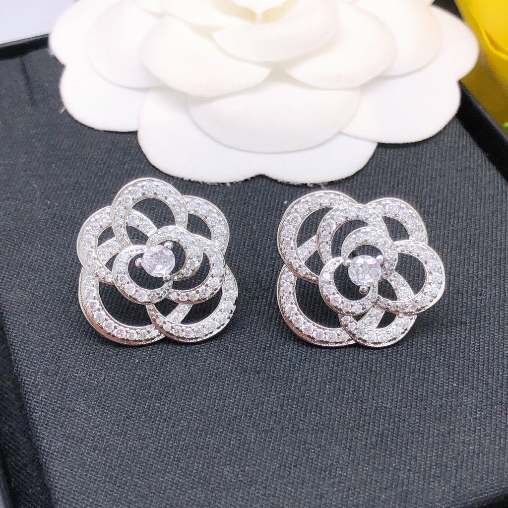 18K  Chanel Camellia Diamond Earrings